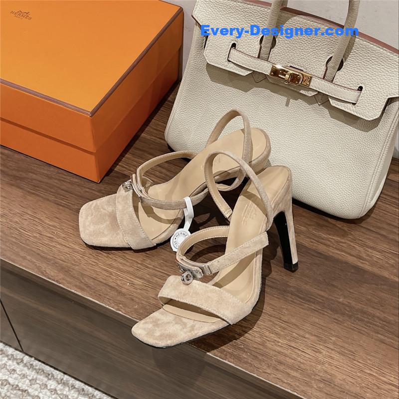H**me5 glamor sandals