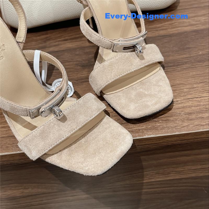 H**me5 glamor sandals