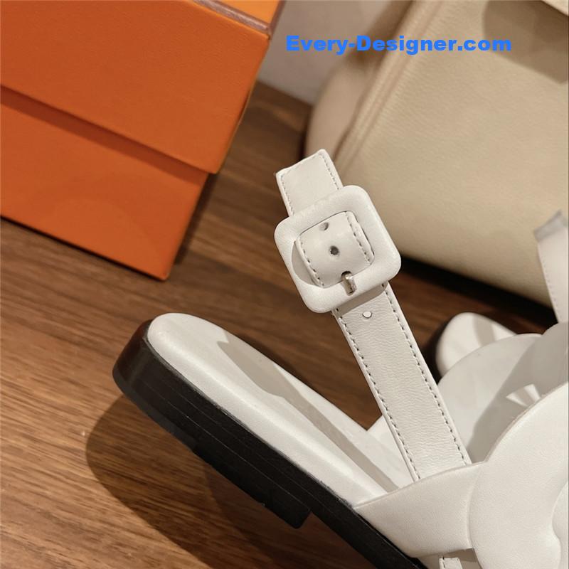 H**me5 pig nose sandals