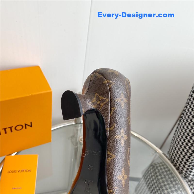 l0vis Vvtt0n lv chain kitten heel square toe shoes