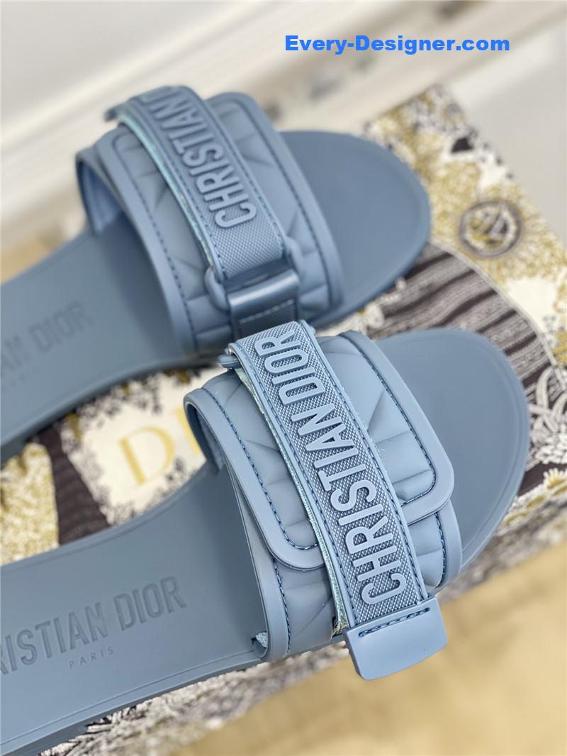 D10r new D10ract beach shoes