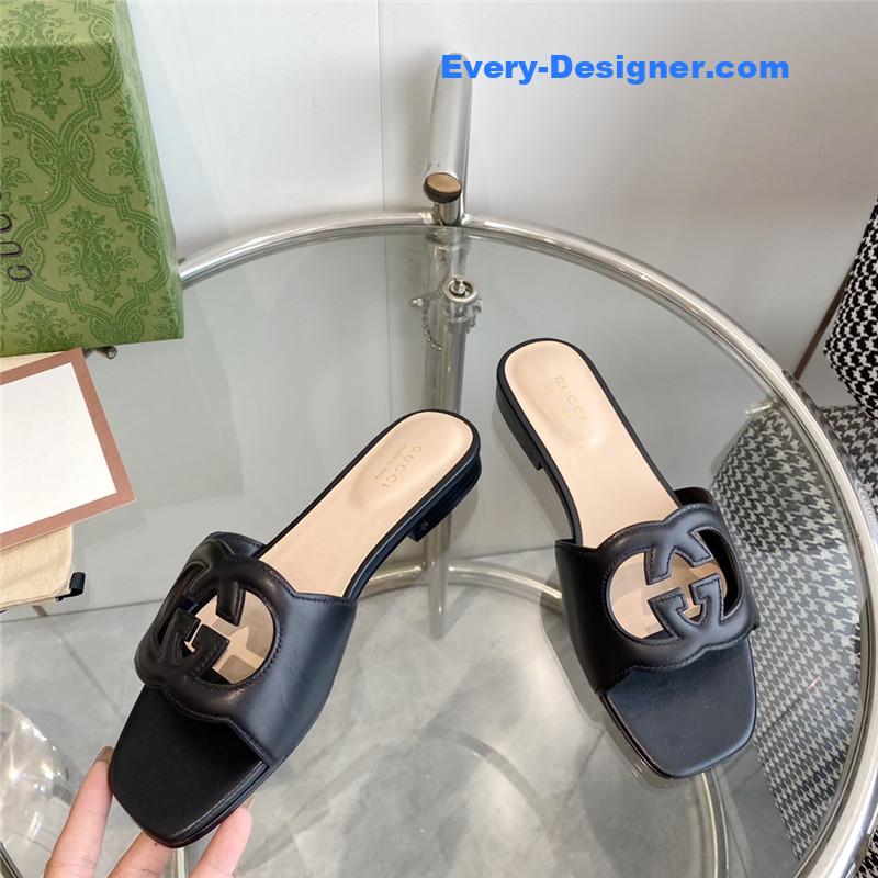 Gvc*1 interlocking gg cutout slides