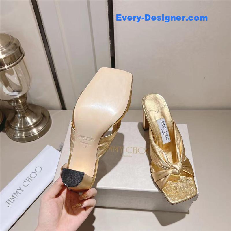 J1m*y Ch00 block heel square toe pumps
