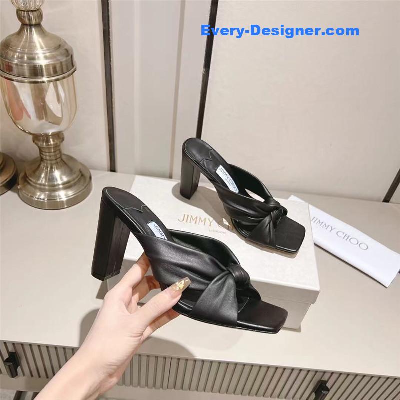 J1m*y Ch00 block heel square toe pumps