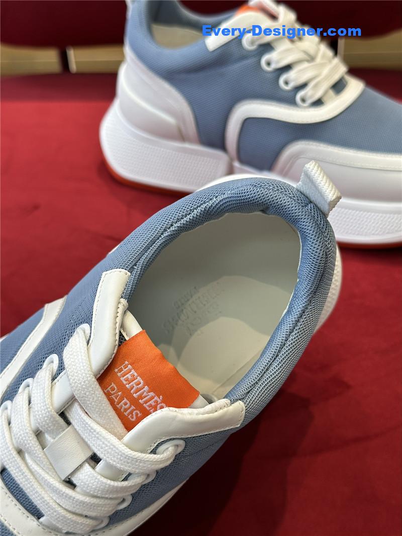 H**me5 new sneakers