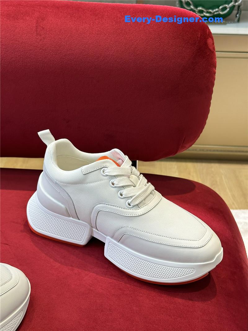 H**me5 new sneakers