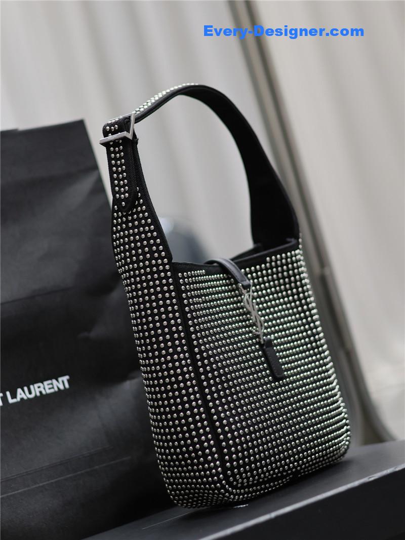 Y51 le 5a7 hobo bag
