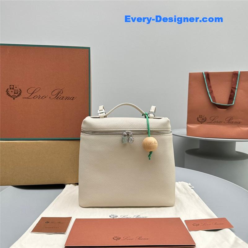 L0r0 P1ana extra pocket backpack