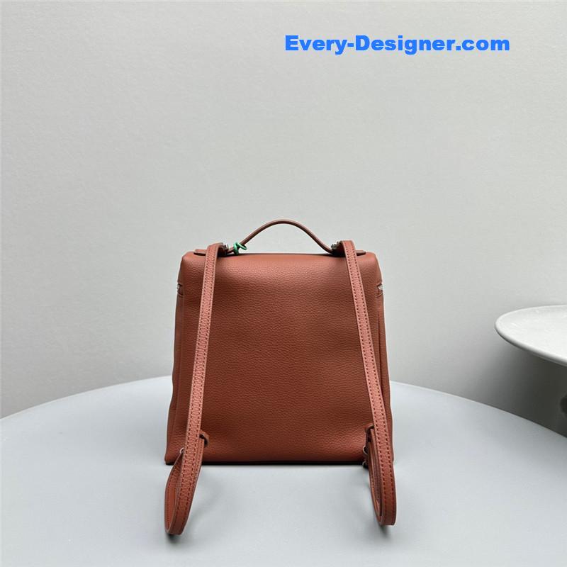L0r0 P1ana extra pocket backpack