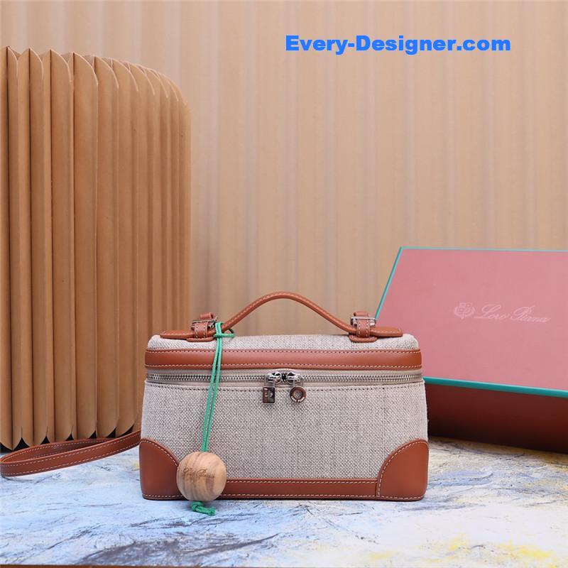 L0r0 P1ana extra pocket l19 pouch
