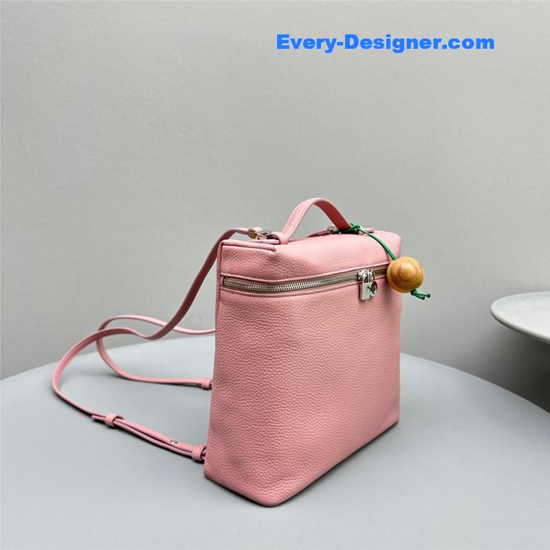 L0r0 P1ana extra pocket backpack