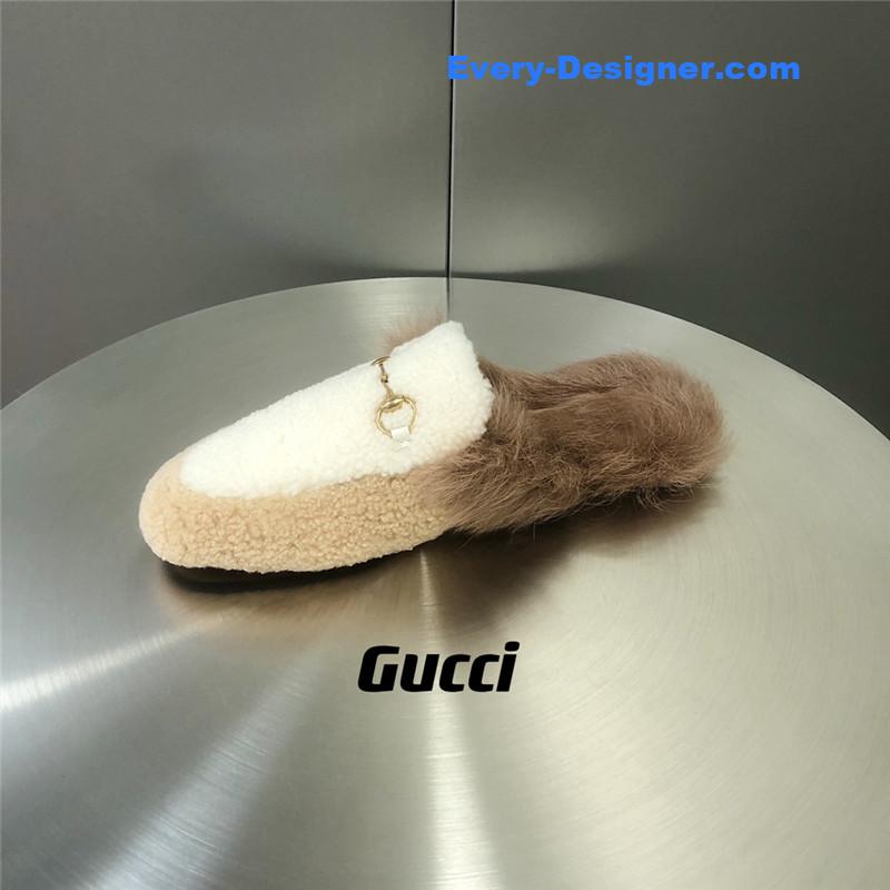 Gvc*1 fur slippers