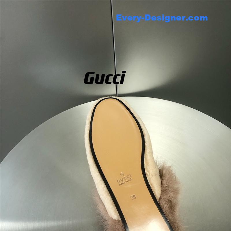 Gvc*1 fur slippers