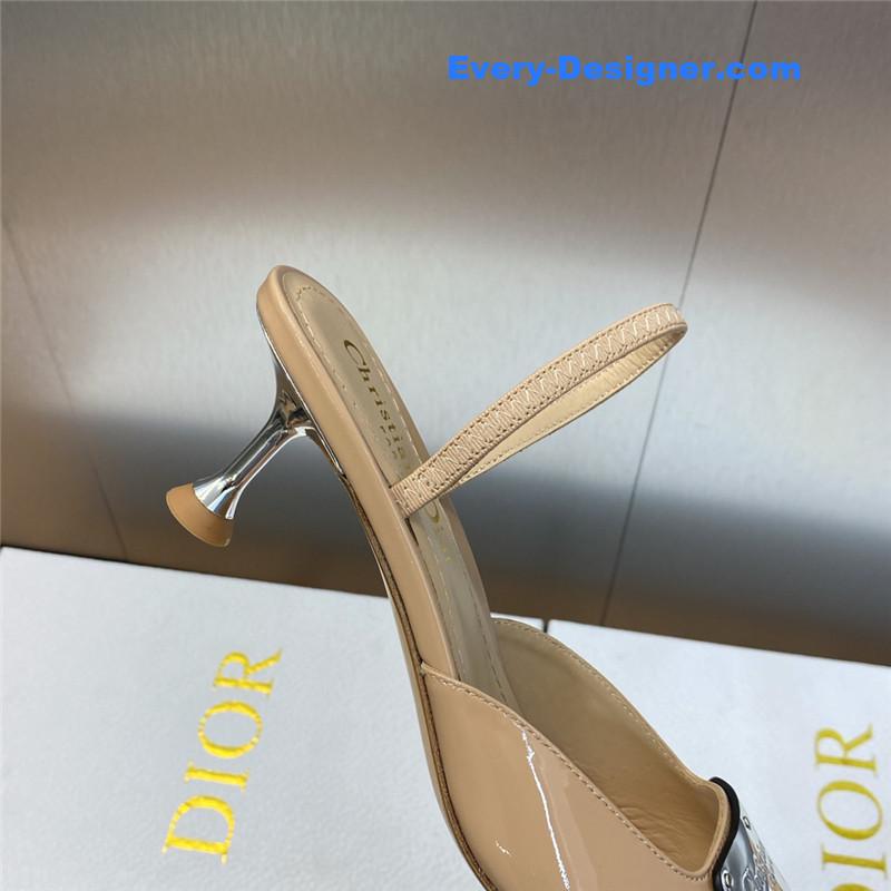D10r cd letter logo high heel sandals