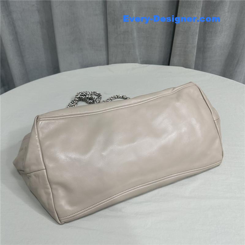 Pra*a hobo bag