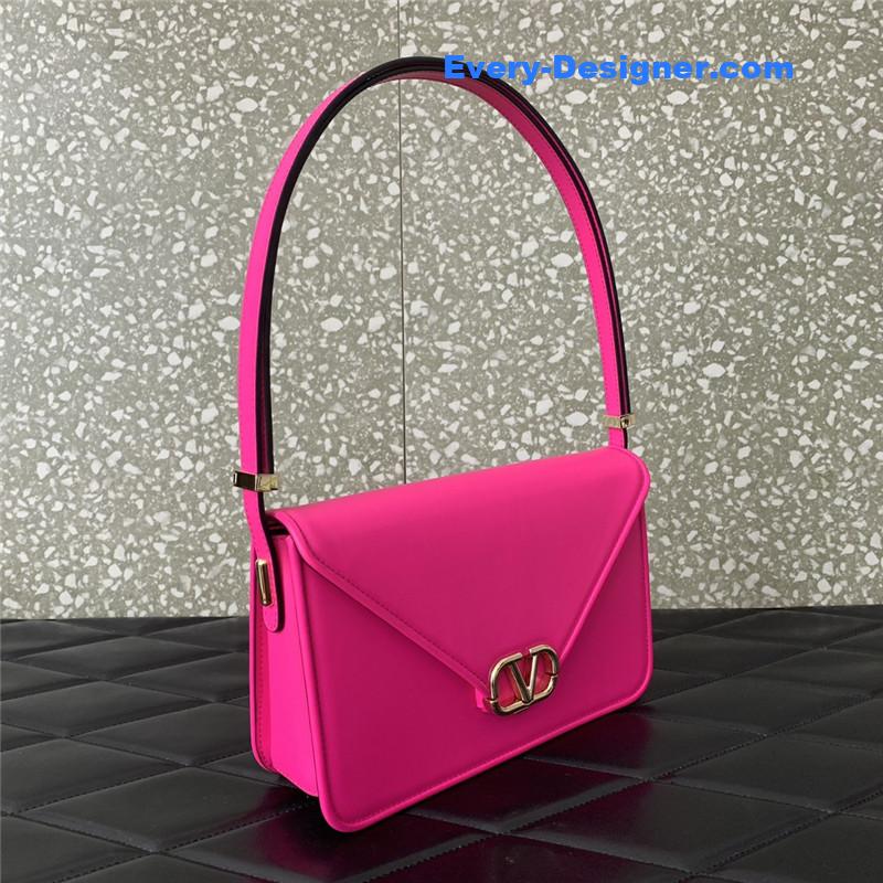 Va1e*ntin0 garavani letter leather shoulder bag