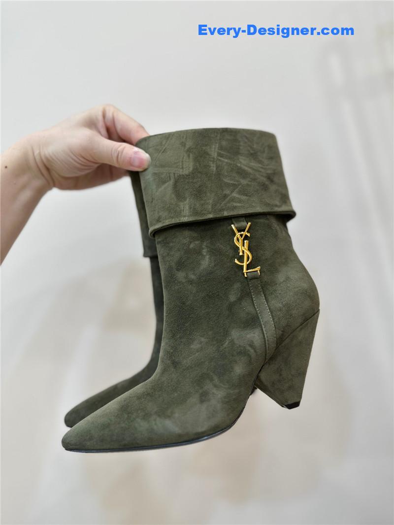 Y51 pointed toe suede ankle boots