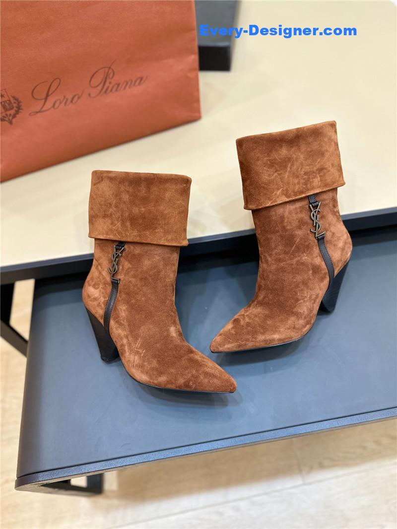 Y51 pointed toe suede ankle boots