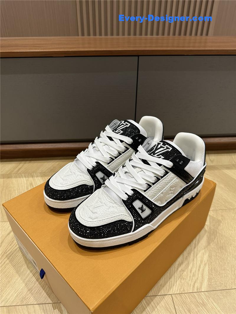 l0vis Vvtt0n lv  trainer sneakers