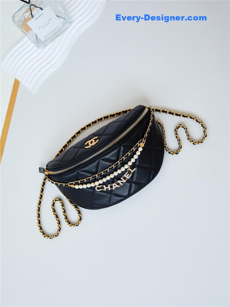 Ch**el pearl chain waist bag