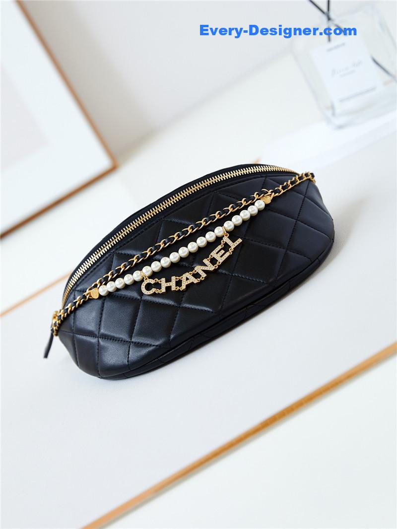 Ch**el pearl chain waist bag