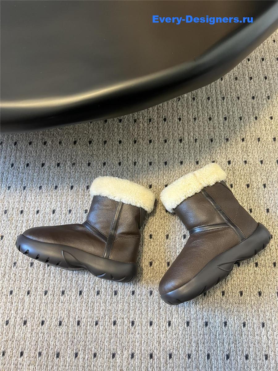 b0tt*ga Ven*ta round toe snow boots