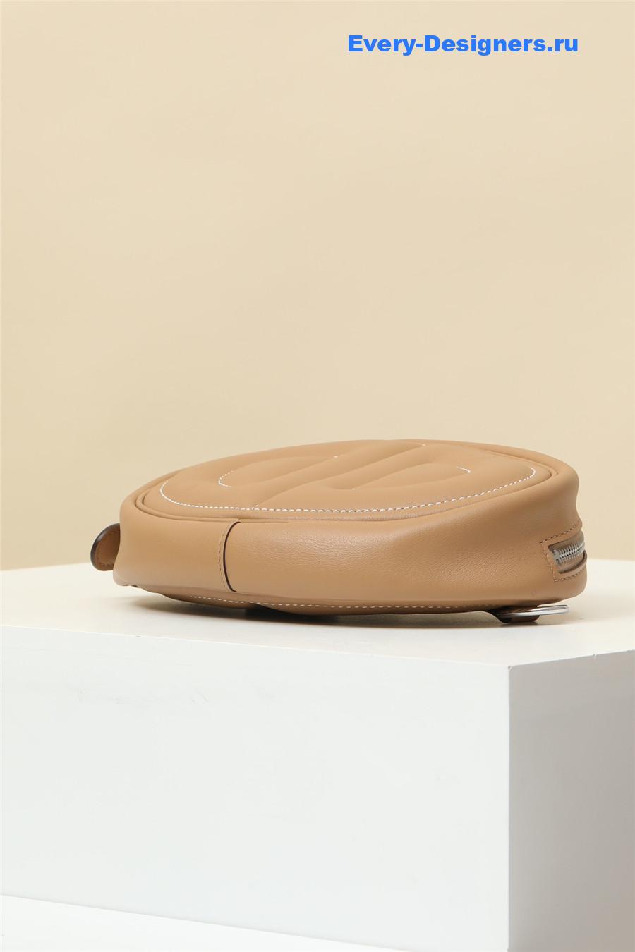 H**me5 in the loop belt bag brown