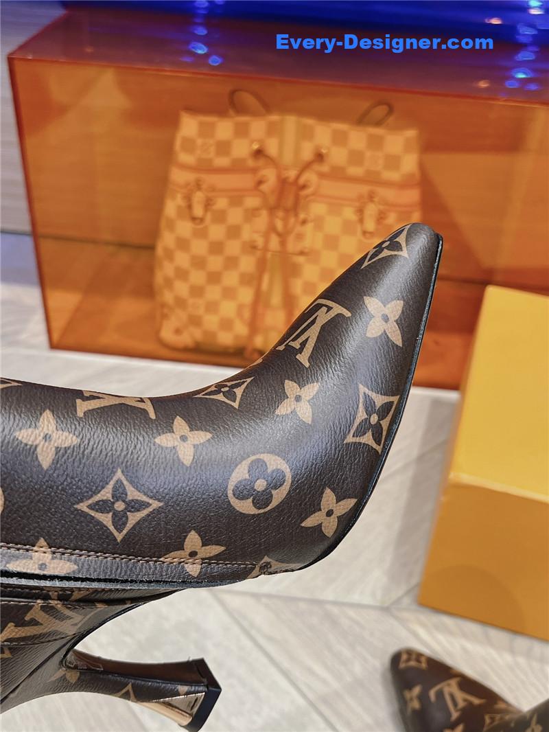 l0vis Vvtt0n lv logo printed short boots