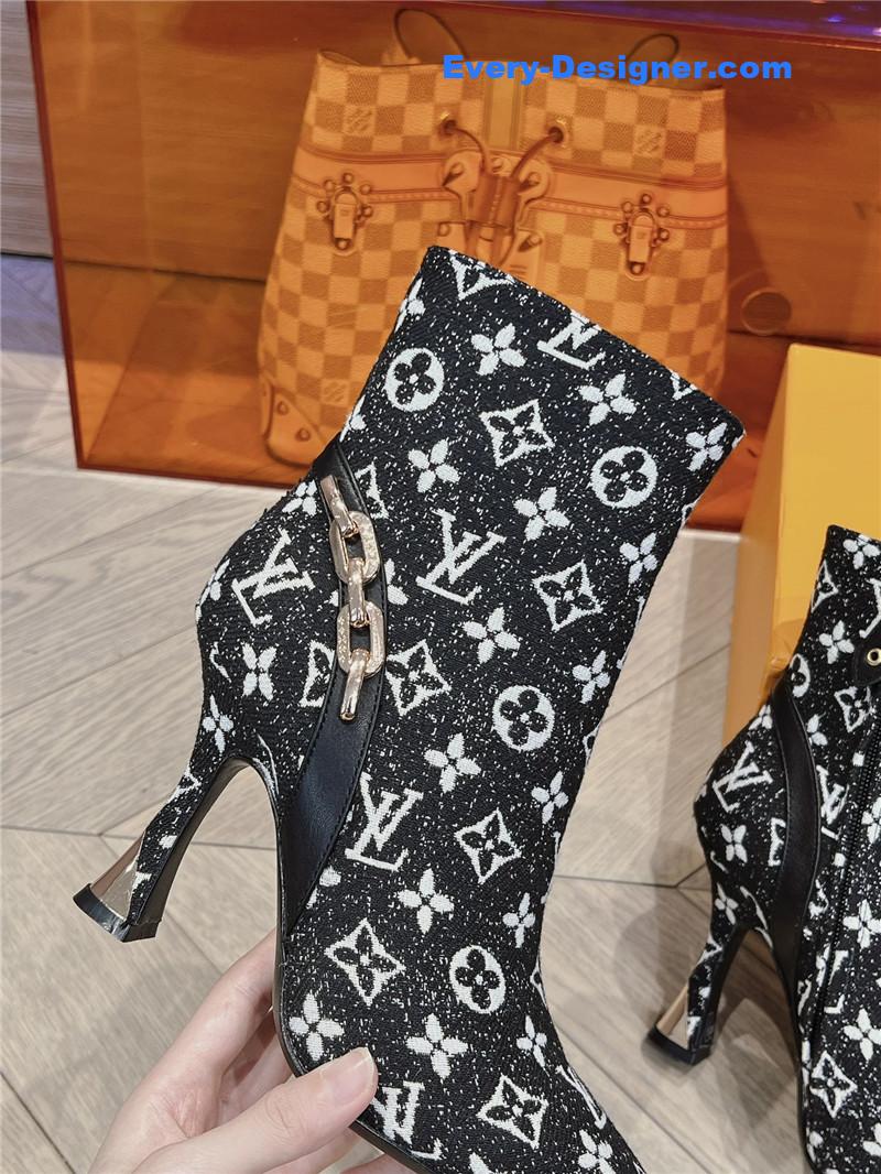 l0vis Vvtt0n lv logo printed short boots