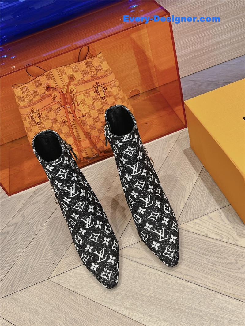 l0vis Vvtt0n lv logo printed short boots
