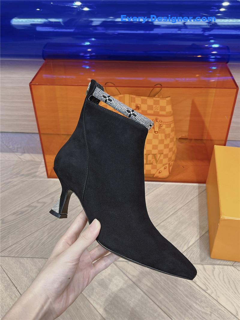 l0vis Vvtt0n lv logo printed short boots