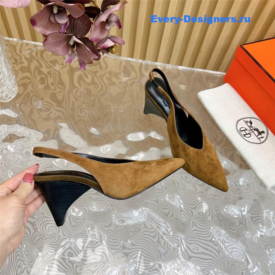 H**me5 orange suède high pointed slingbacks
