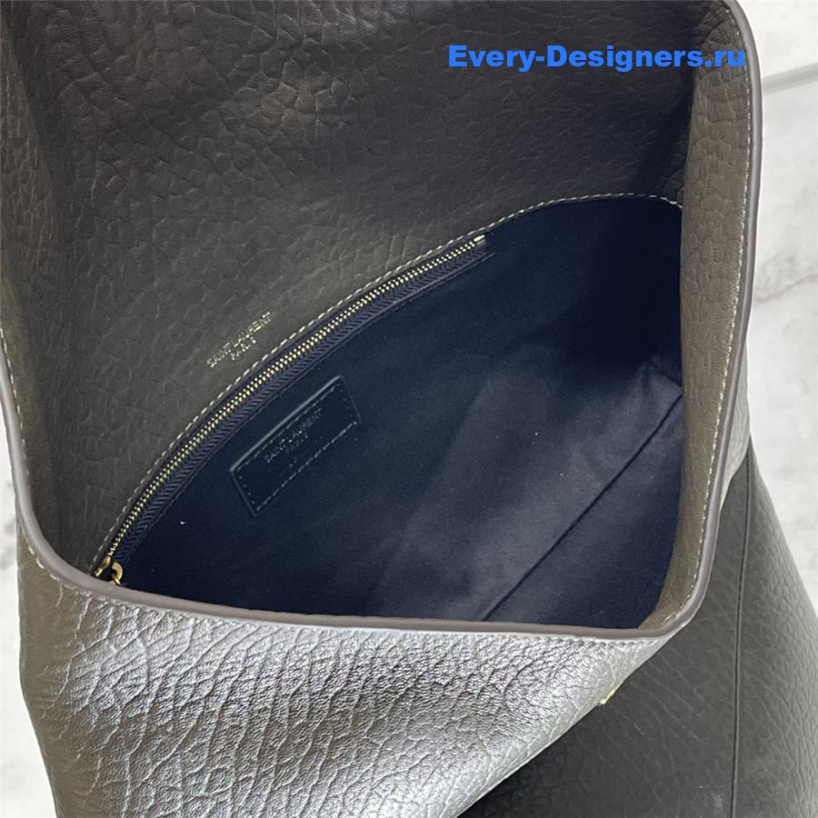 Sa1nt Lau*nt y51 envelope pouch clutch
