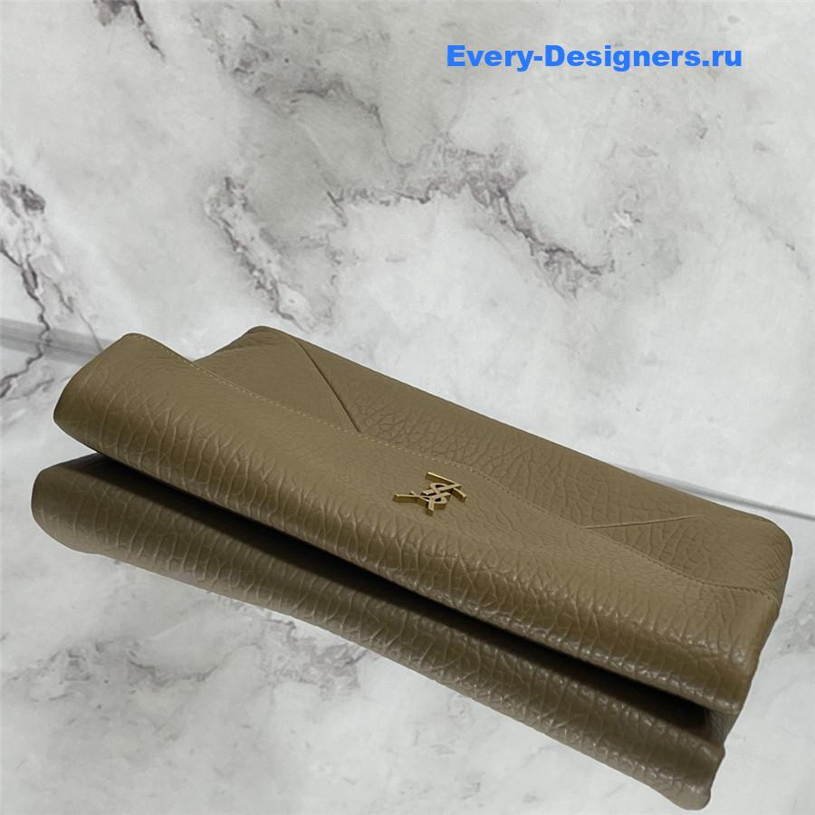 Sa1nt Lau*nt y51 envelope pouch clutch in leather