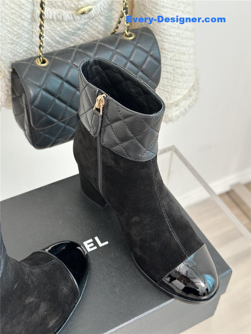 CC logo CC buckle thick heel short boots