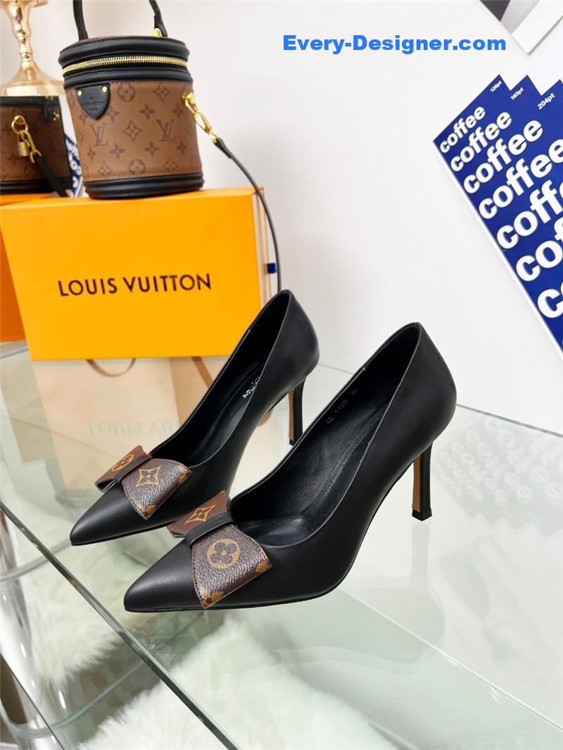 l0vis Vvtt0n lv bow high heels