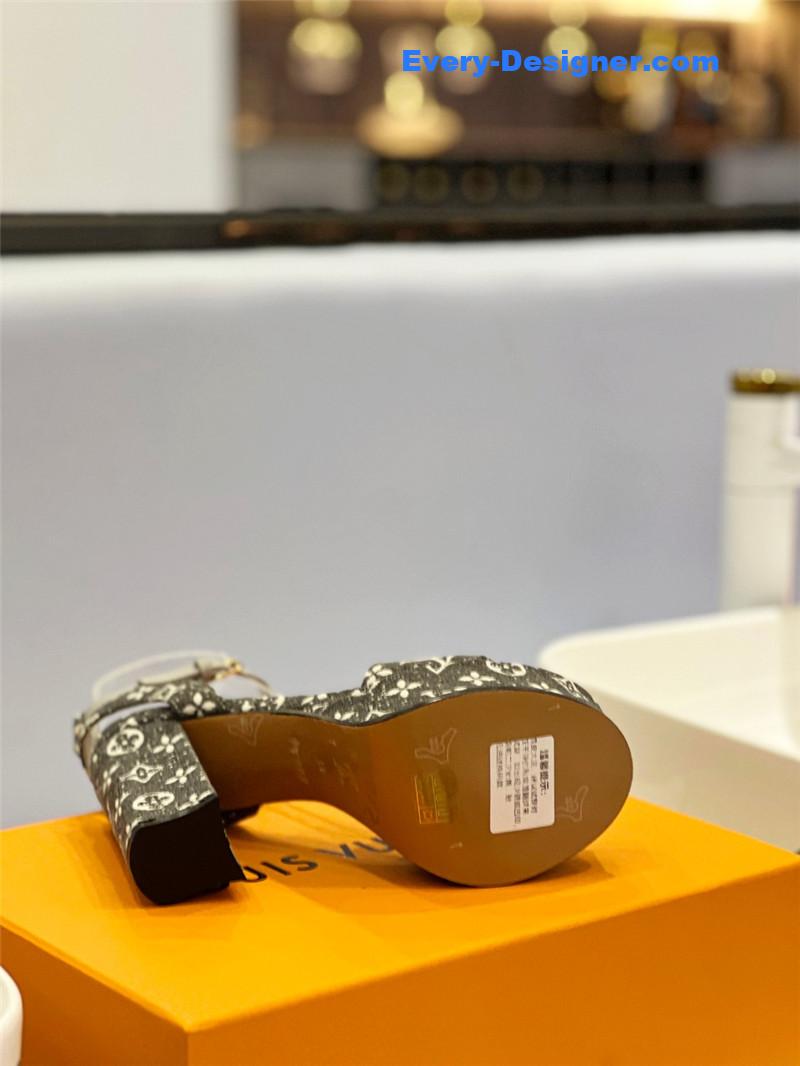 l0vis Vvtt0n lv high imitation platform high heel sandals