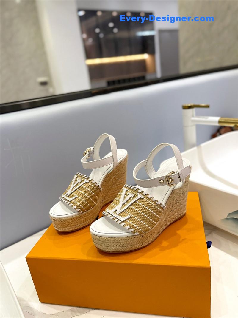 l0vis Vvtt0n lv latest catwalk platform sandals