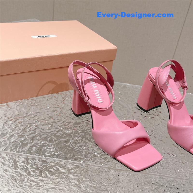 M1um1u new rhinestone pinch sandals