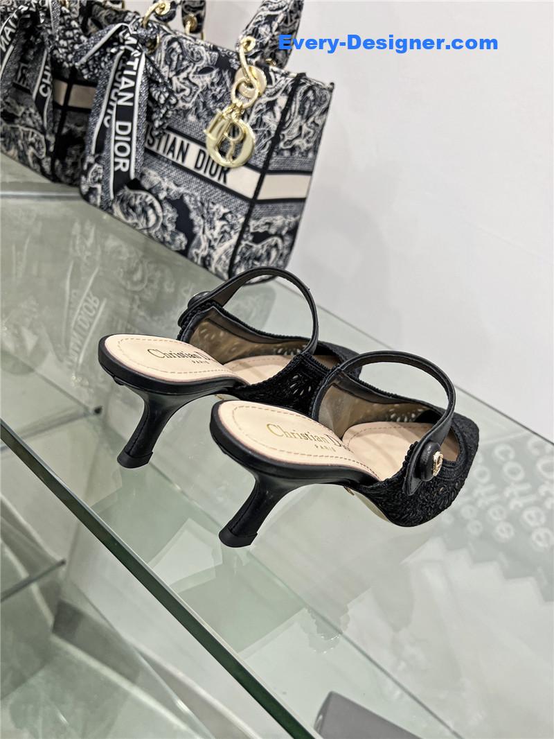 D10r webbing back air sandals