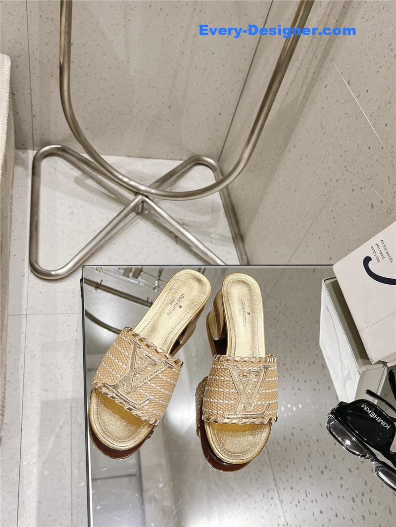 l0vis Vvtt0n lv straw sandals