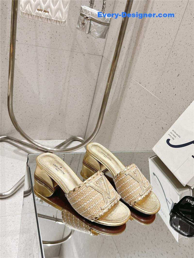 l0vis Vvtt0n lv straw sandals