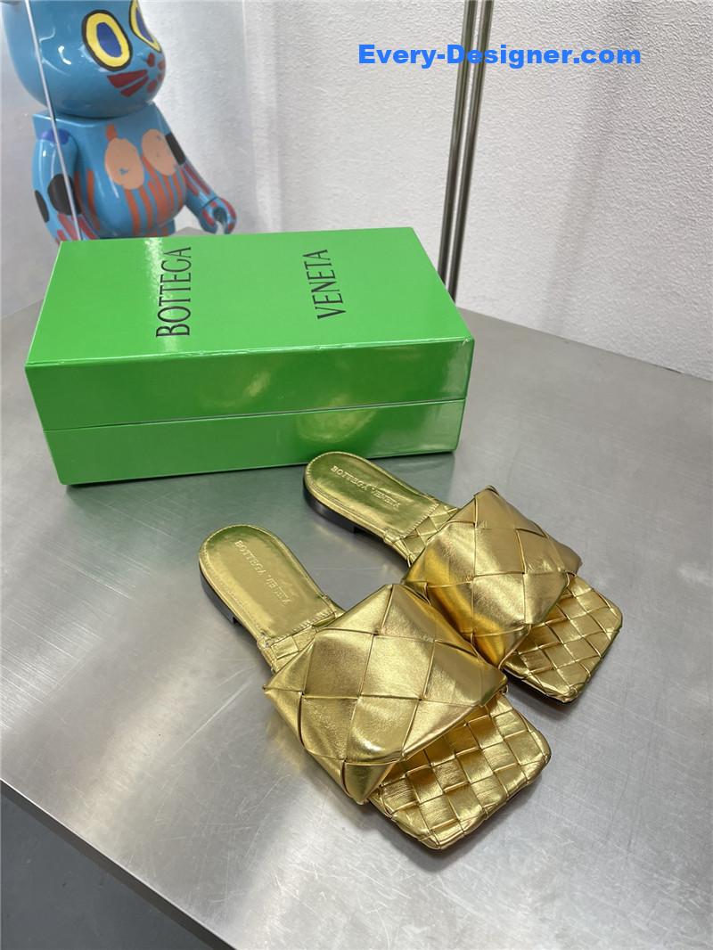 b0tt*ga Ven*ta spring summer flat large woven slippers