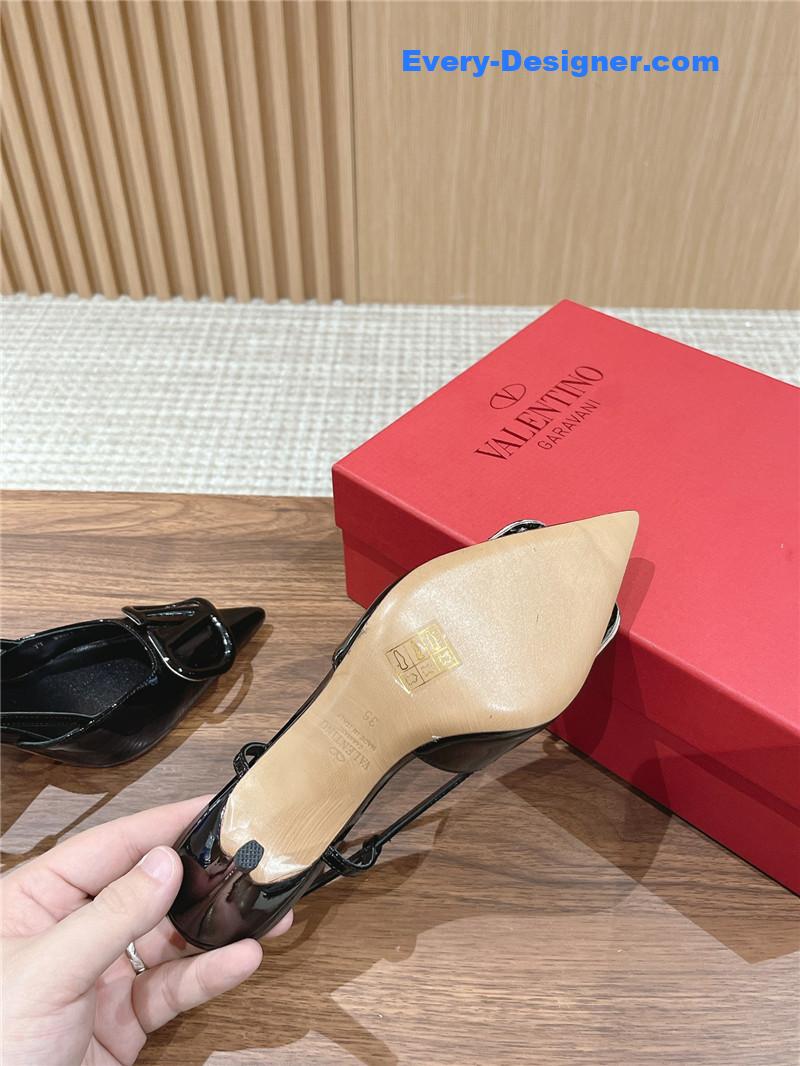 Va1e*ntin0 v buckle kitten heel sandals