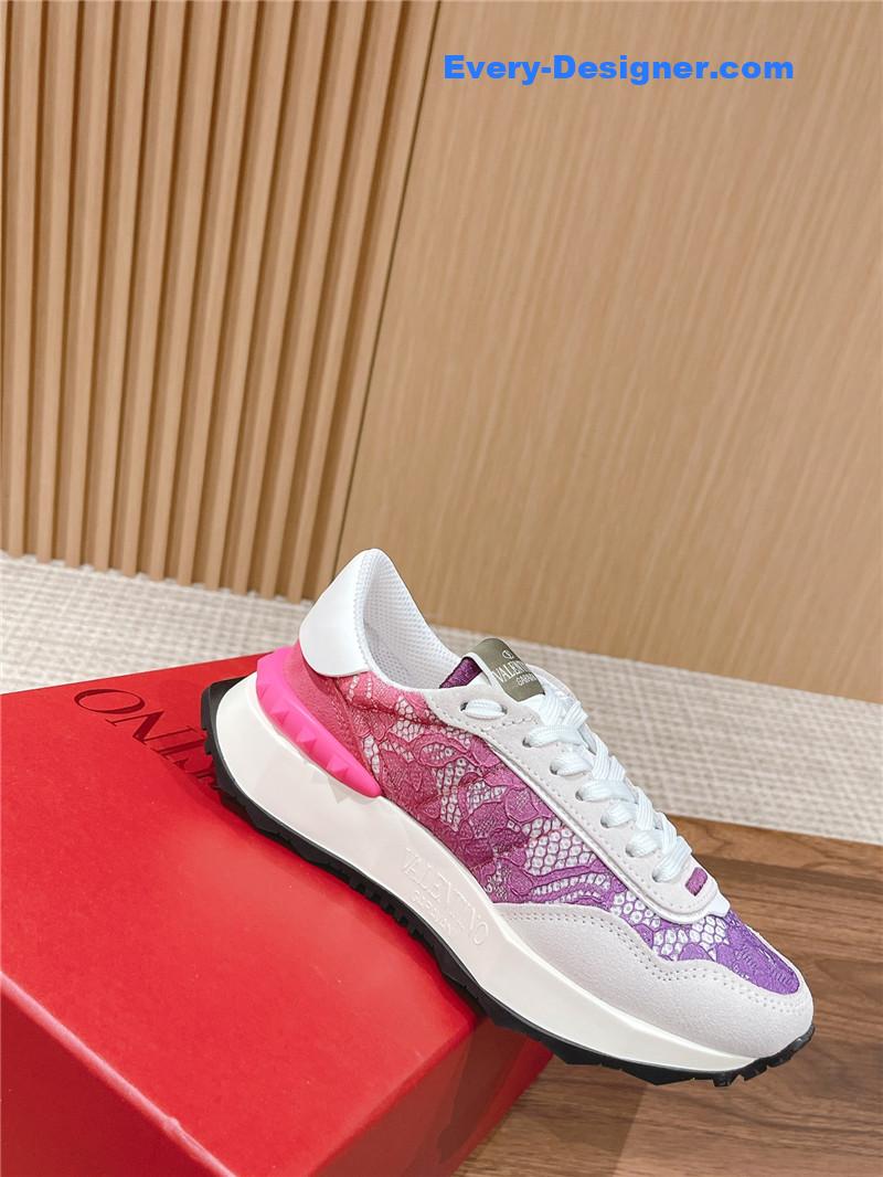 Va1e*ntin0 brand new logo letter lace sneakers