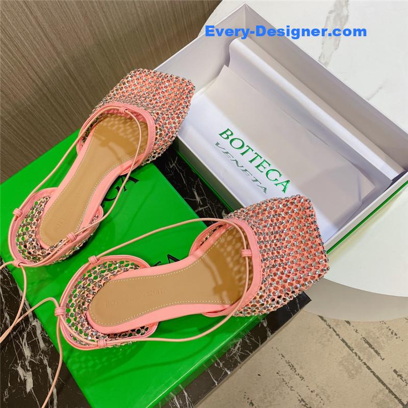 b0tt*ga ven*ta D1am0nd mesh sandals