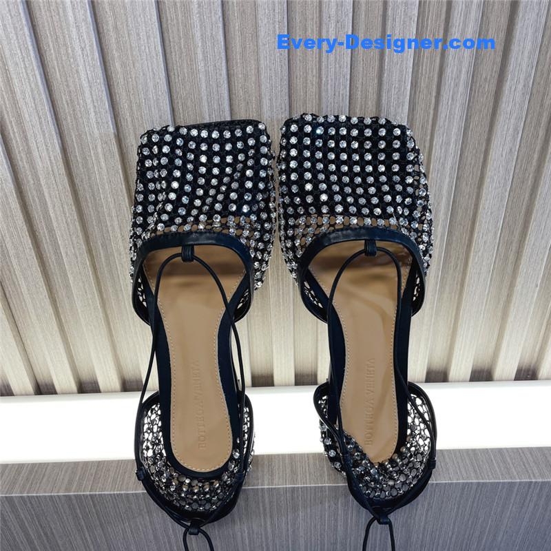b0tt*ga ven*ta D1am0nd mesh sandals