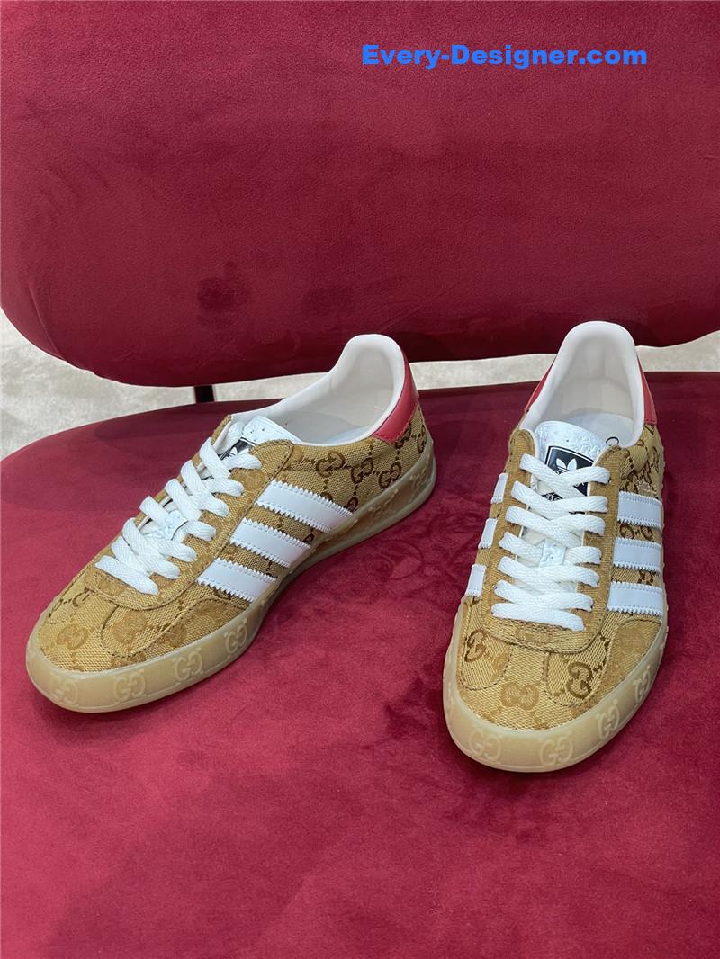 Gvc*1 retro moral training shoes