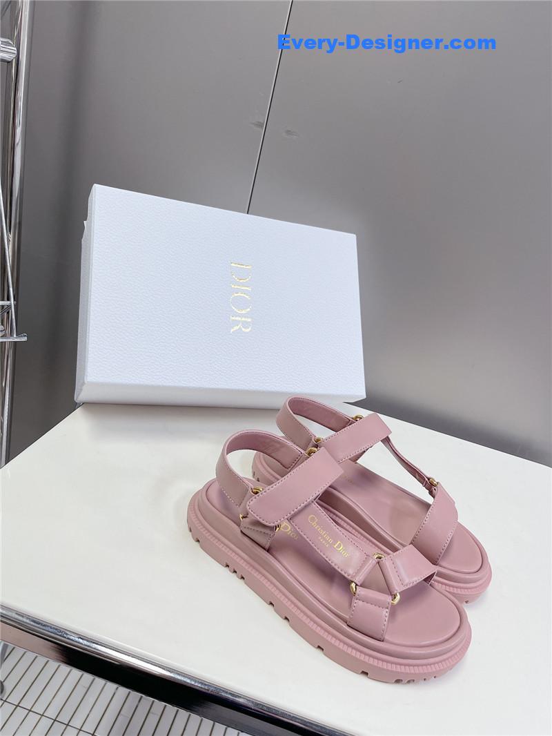 D10r new velcro sandals