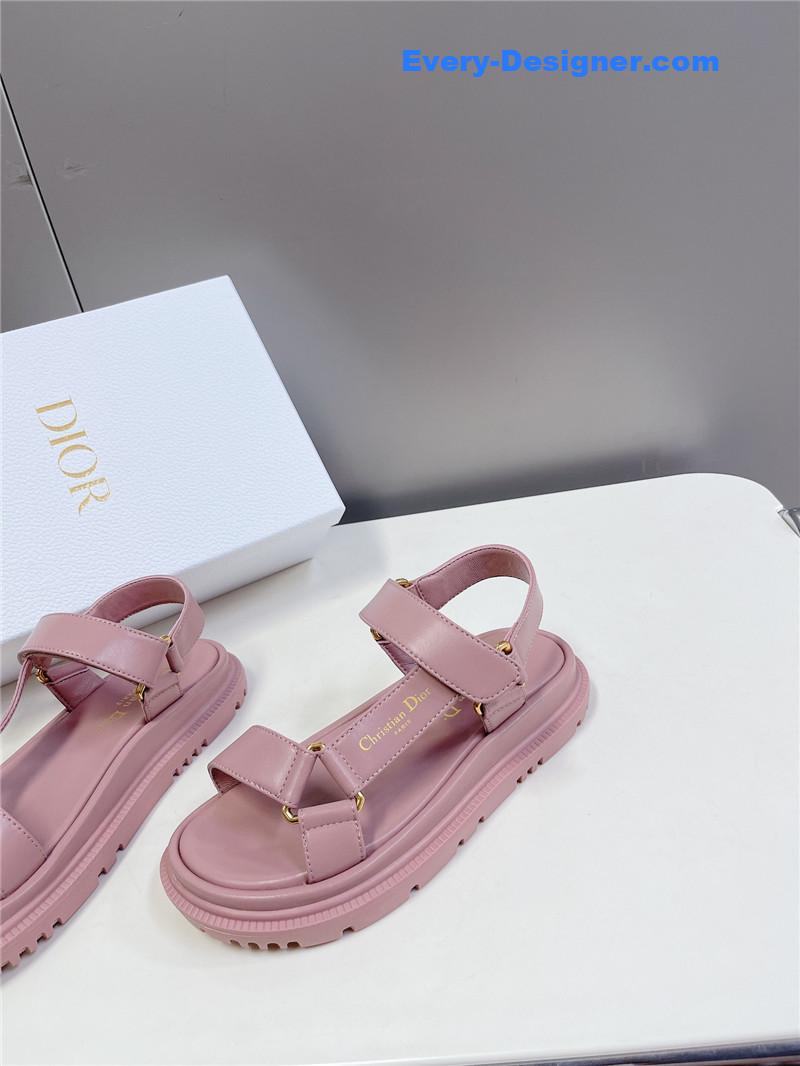 D10r new velcro sandals